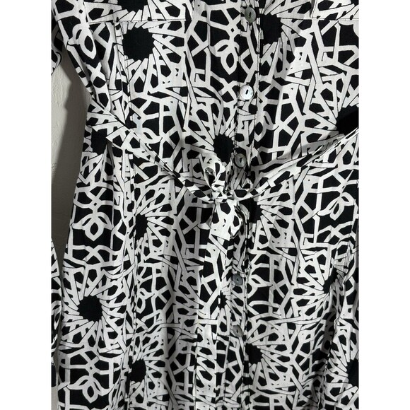 Escada Black & White Elegant Romantic Geo Print XS Women’s Button, Tie Blouse - Picture 6 of 12